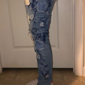 7 For All Mankind distressed embroidered jeans size 29